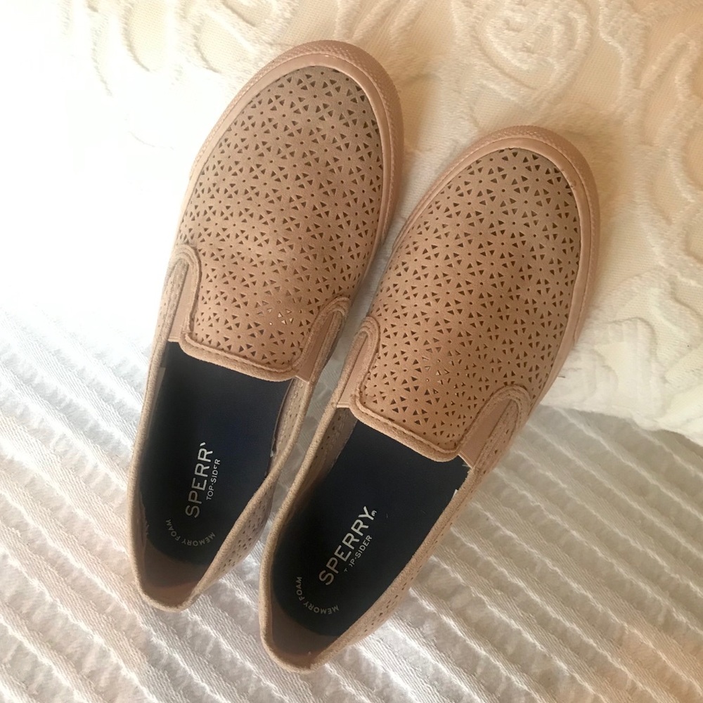 Seaside Nautical Perforated Leather Slip-On, Sz 9